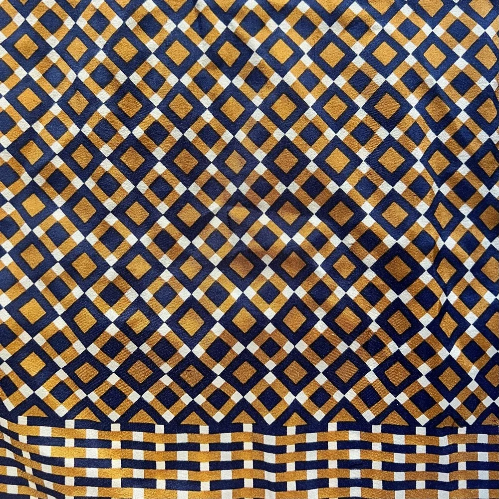 Geometric Pattern Satin Scarf